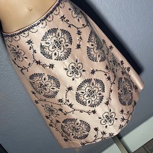 TORY BURCH - skirt w sequin floral decor on lined shimmery silk w zipper - 8